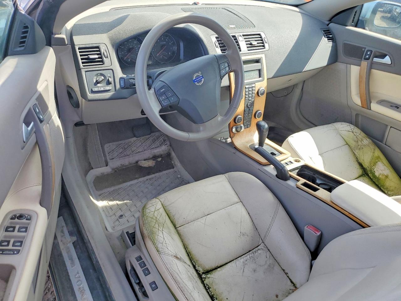 VOLVO C70 2008 — 9