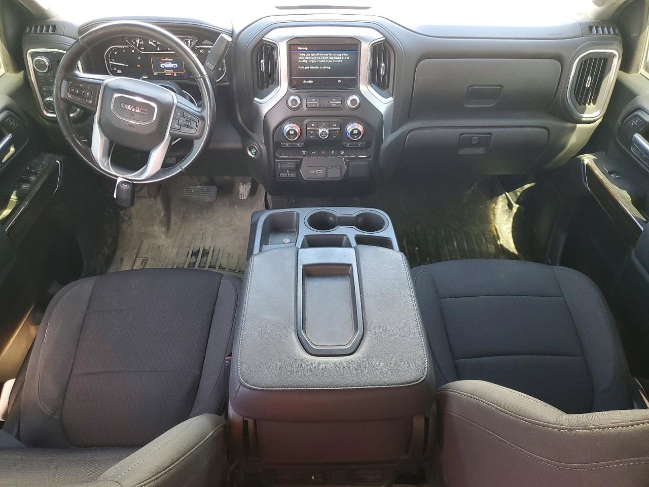 GMC SIERRA 2022 — 9