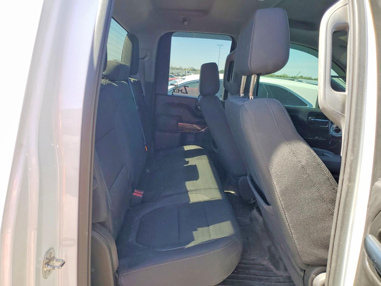 GMC SIERRA 2022 — 11