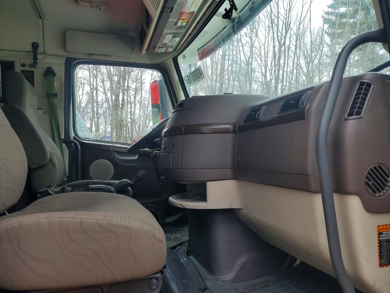 VOLVO VN 2015 — 6