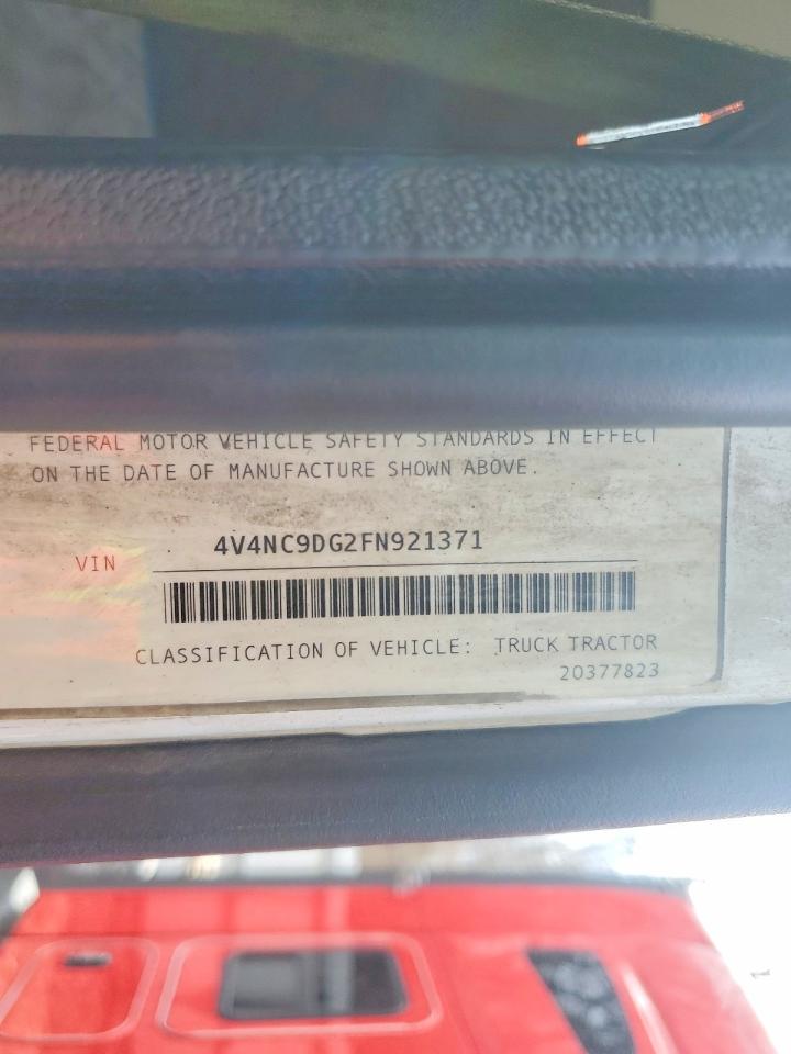 VOLVO VN 2015 — 11