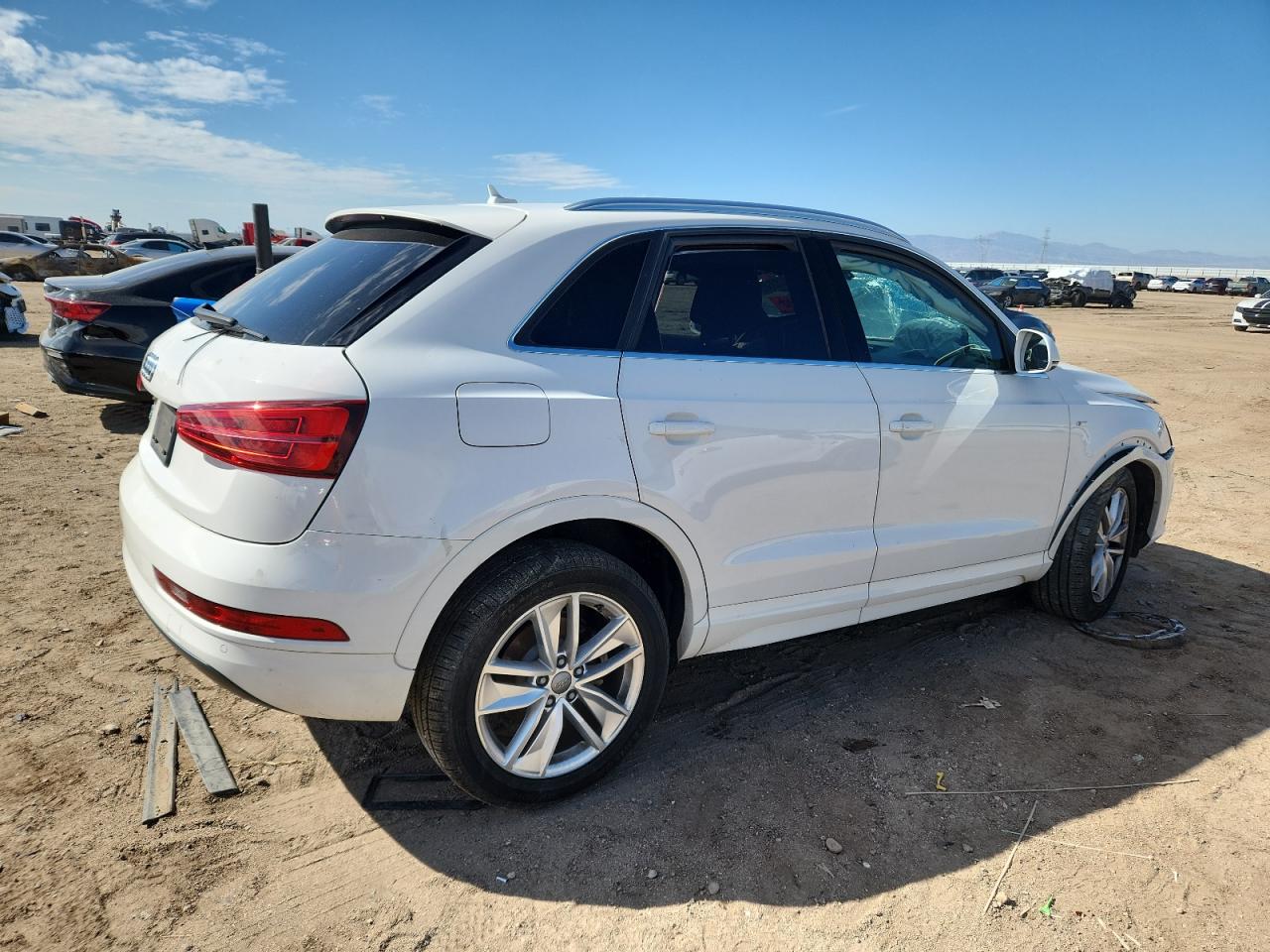 AUDI Q3 2018 — 4