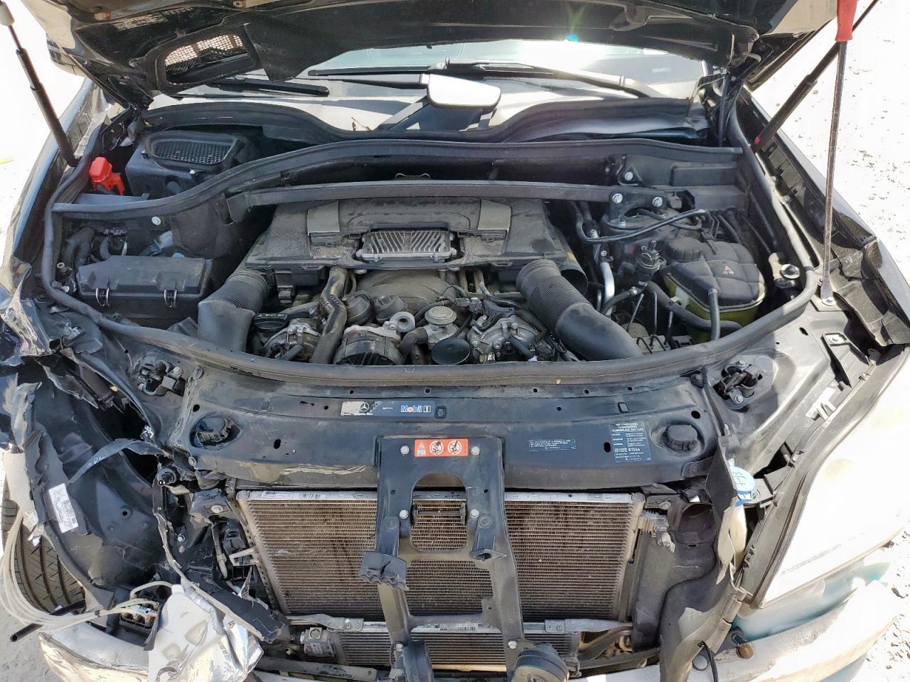 MERCEDES-BENZ GL 2011 — 13
