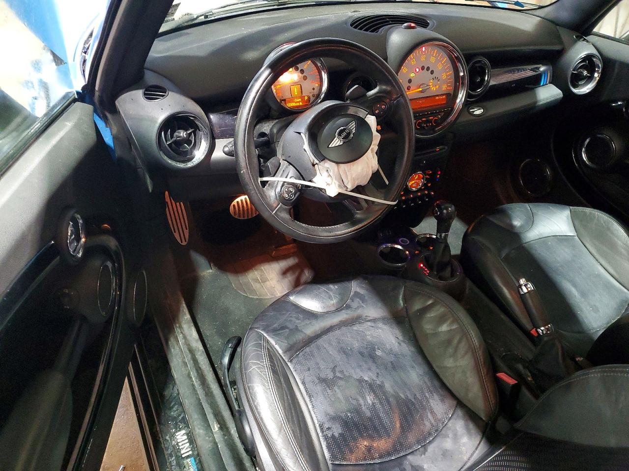 MINI COOPER 2013 — 9