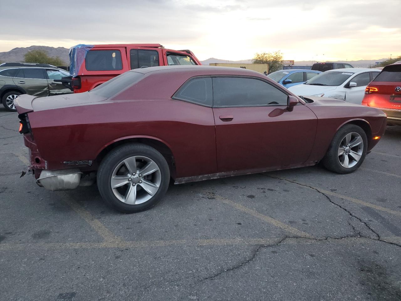 DODGE CHALLENGER 2020 — 4
