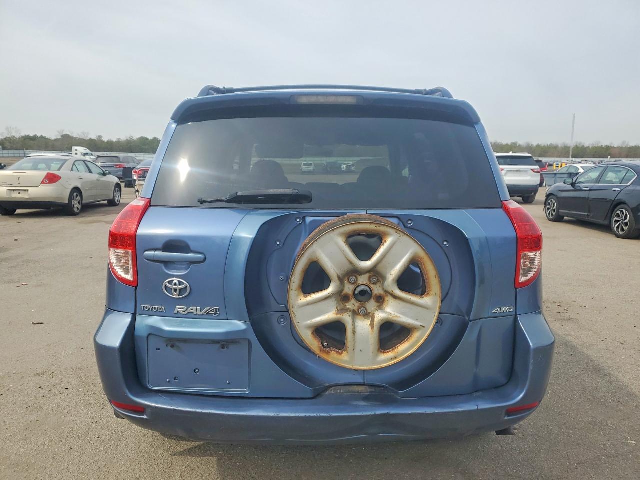 TOYOTA RAV 4 2007 — 7
