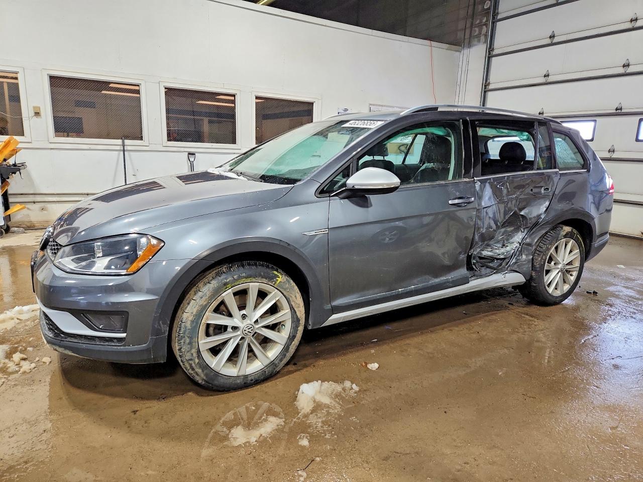 2017 VOLKSWAGEN GOLF ALLTRACK S