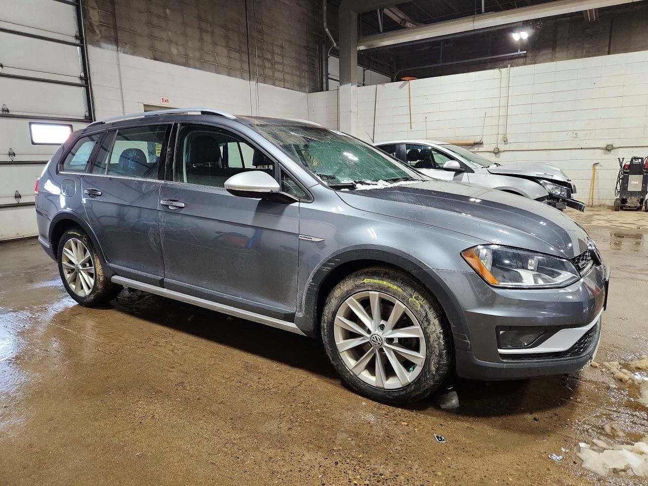 2017 VOLKSWAGEN GOLF ALLTRACK S