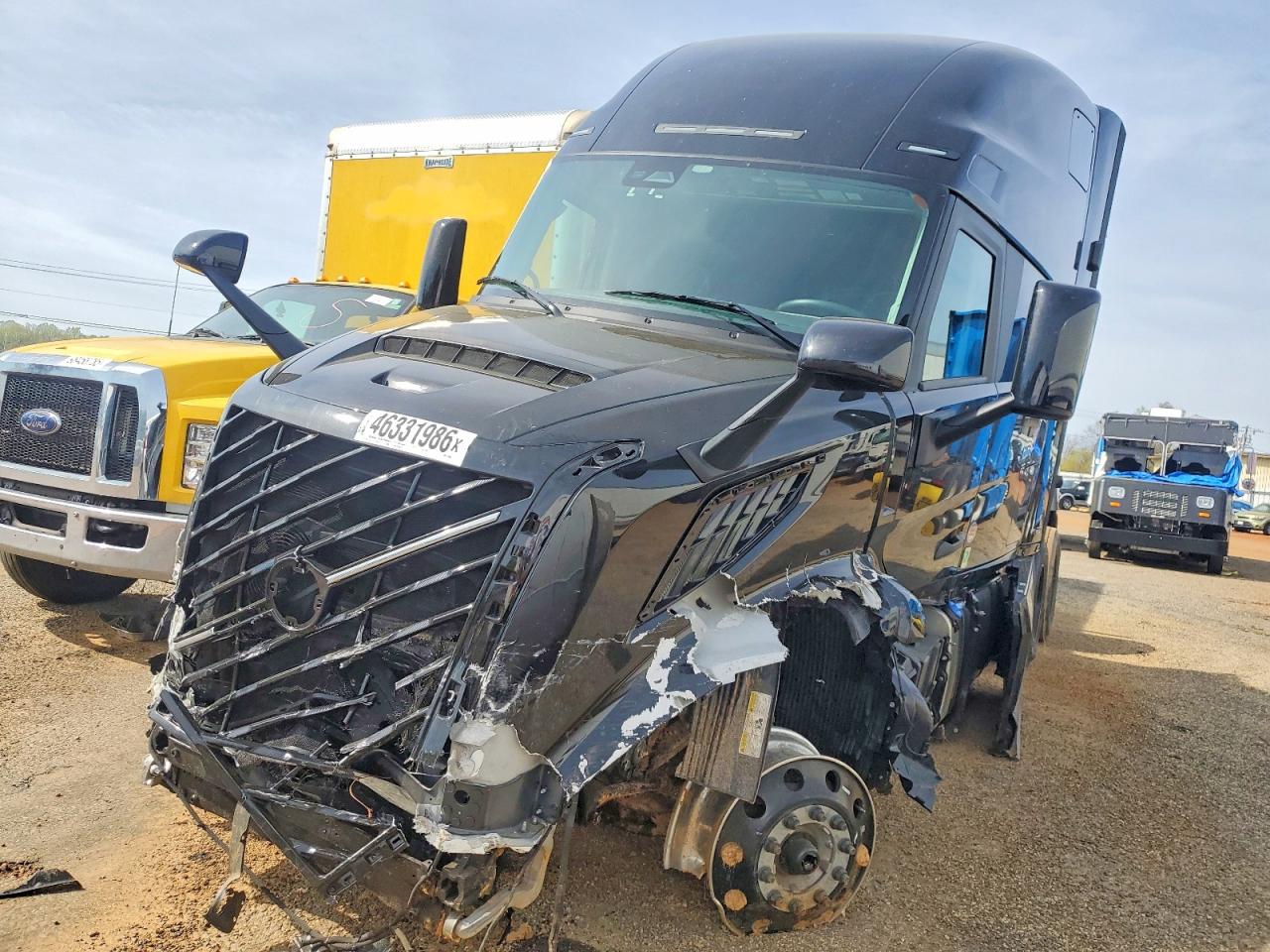 VOLVO VNL 2025 — 3