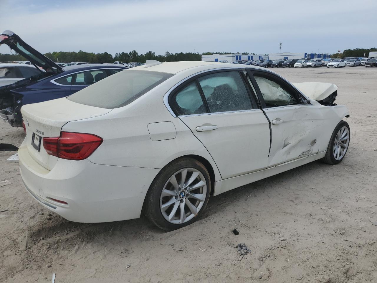BMW 320 2017 — 4