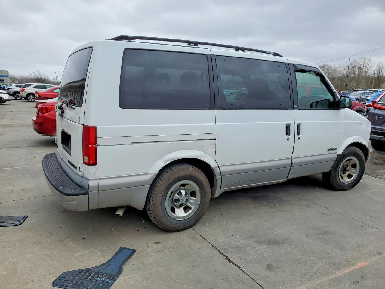 CHEVROLET ASTRO 1999 — 4