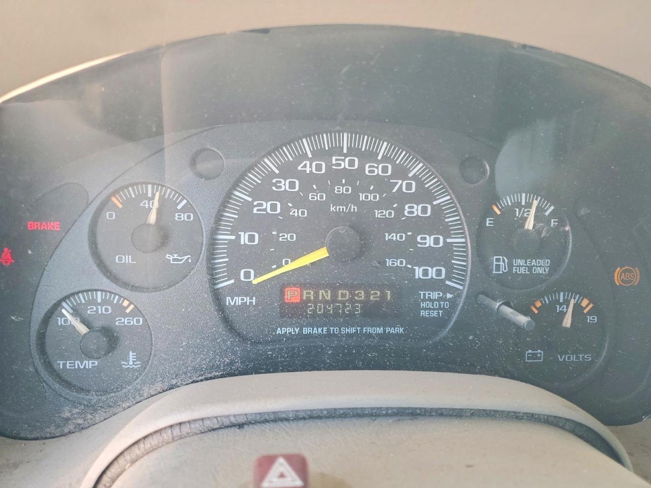 CHEVROLET ASTRO 2000 — 10