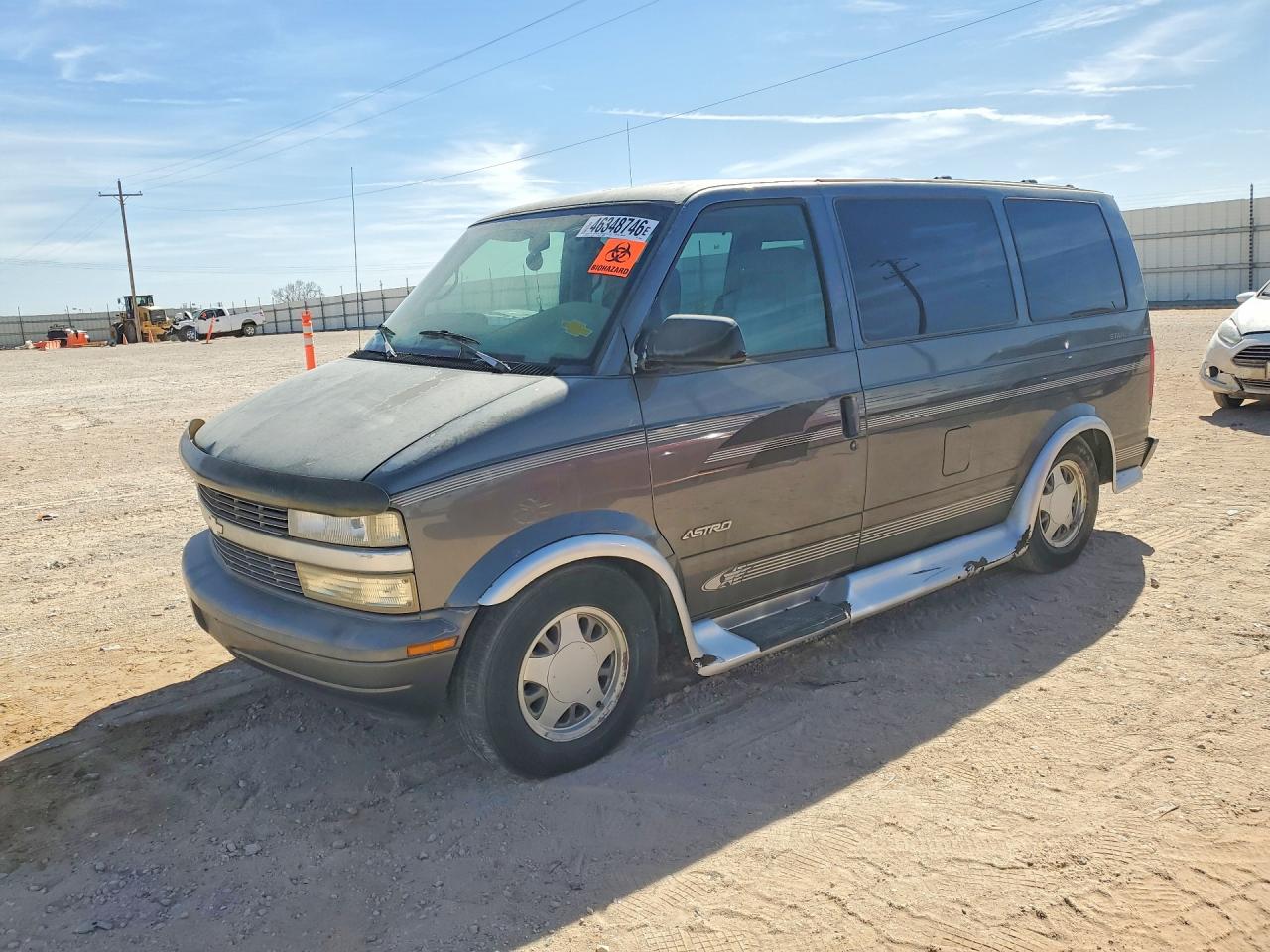 CHEVROLET ASTRO 2000 — 2
