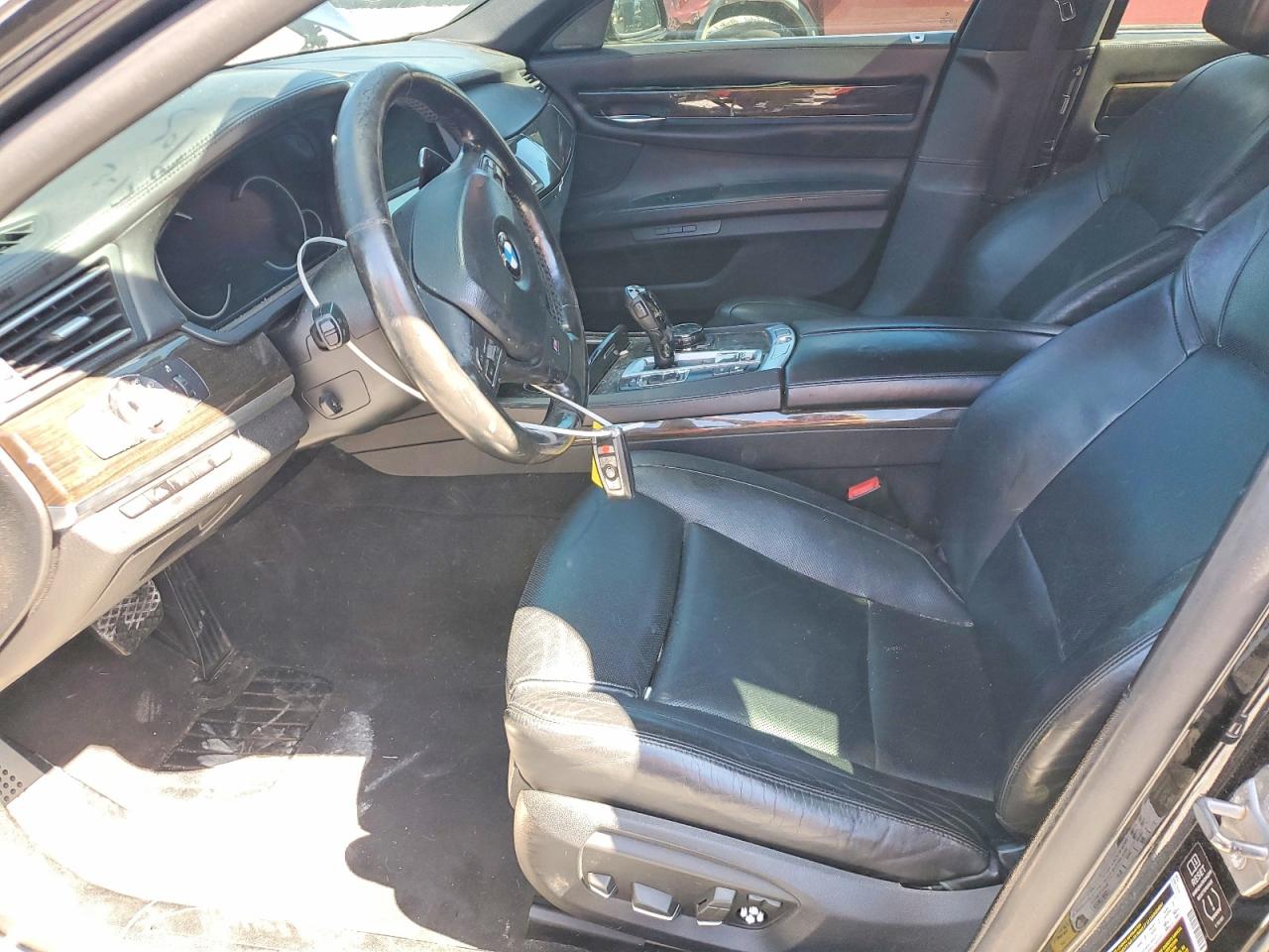 BMW 750 2014 — 8