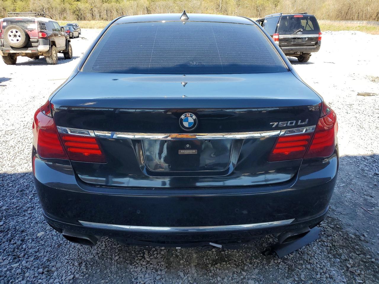 BMW 750 2014 — 7