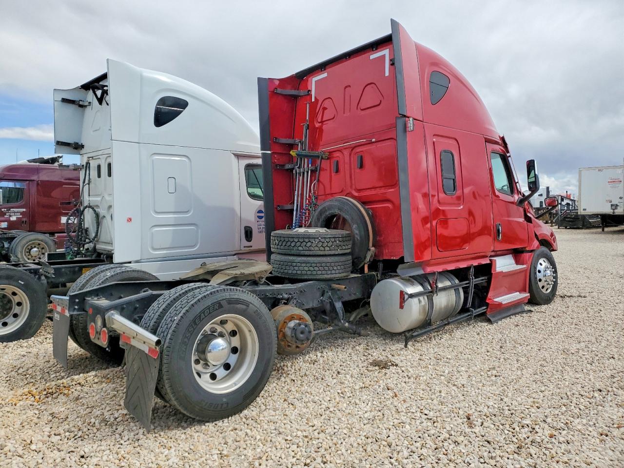 2021 FREIGHTLINER CASCADIA 126