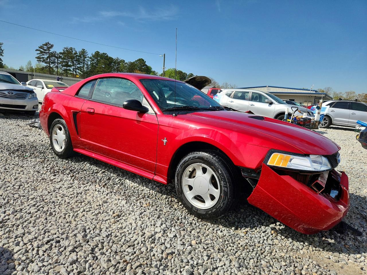FORD MUSTANG 2000 — 5