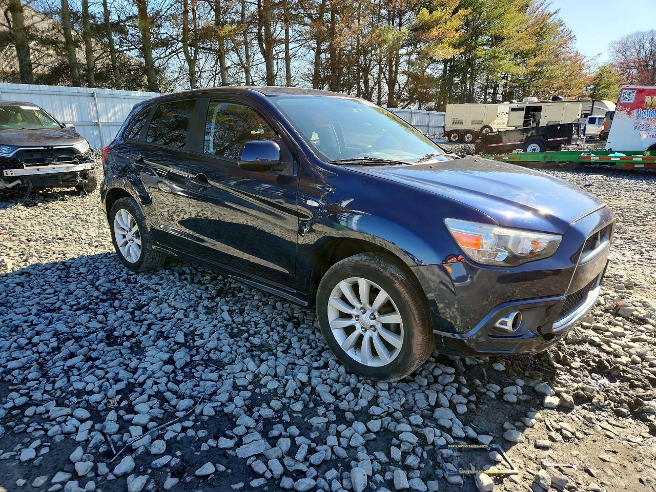 MITSUBISHI OUTLANDER SPORT 2011 — 5
