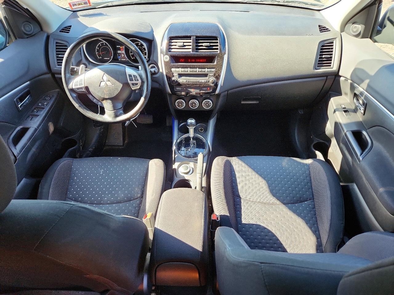 MITSUBISHI OUTLANDER SPORT 2011 — 9
