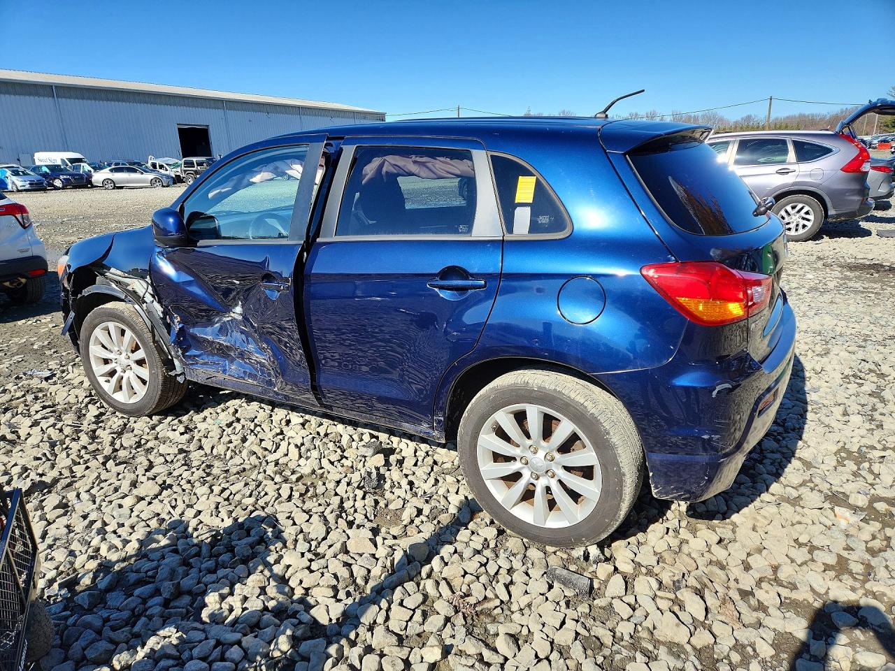 MITSUBISHI OUTLANDER SPORT 2011 — 3