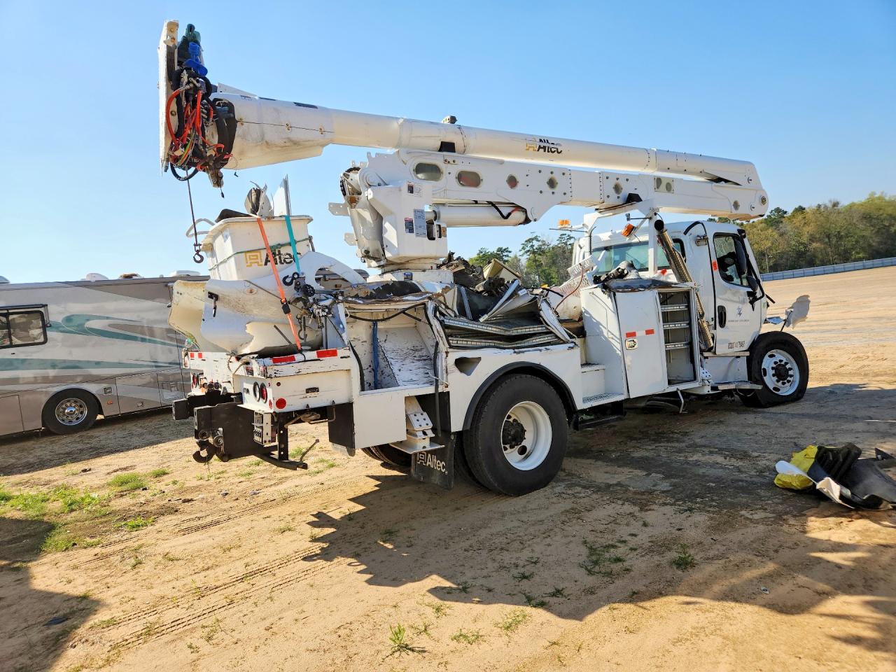 FREIGHTLINER M2 2022 — 4