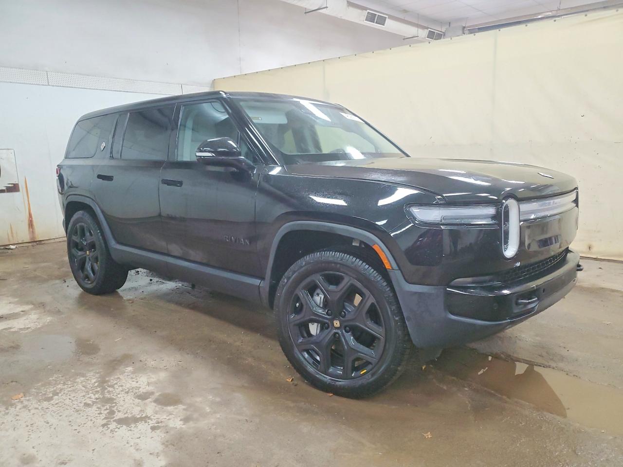 RIVIAN R1S 2025 — 5