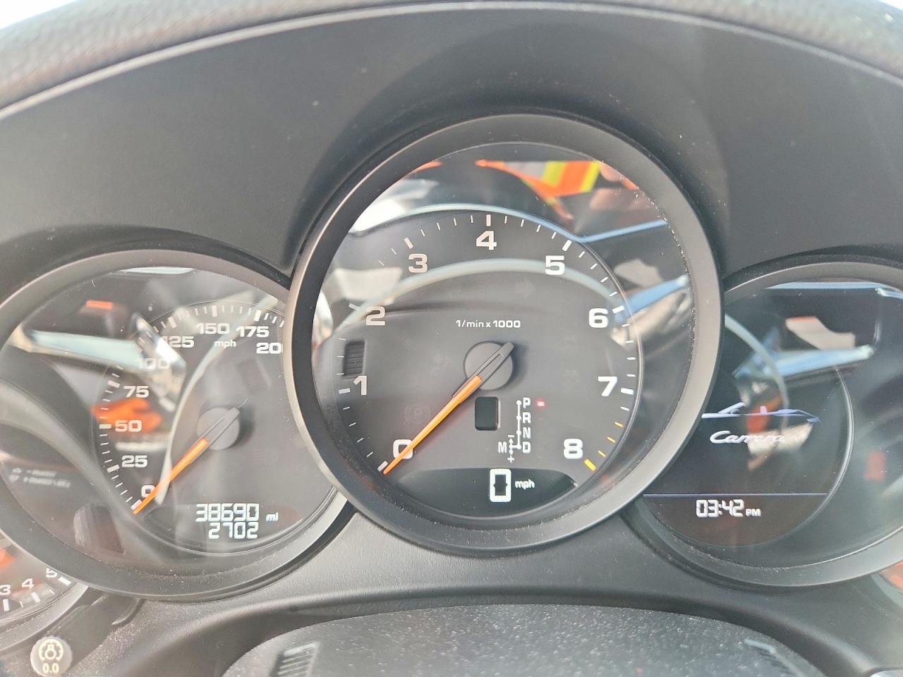 PORSCHE 911 2017 — 10