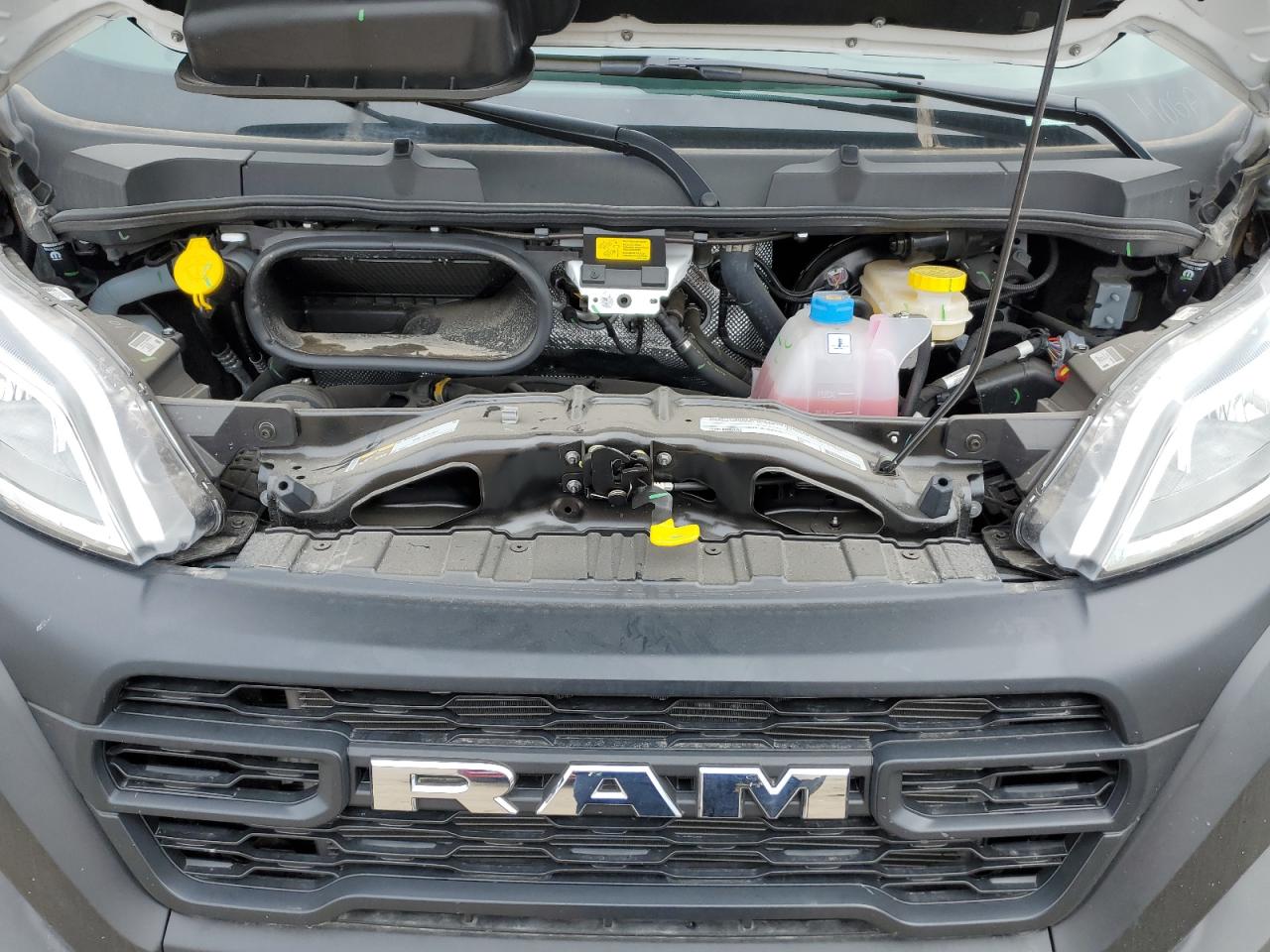 RAM PROMASTER 2500 2023 — 12