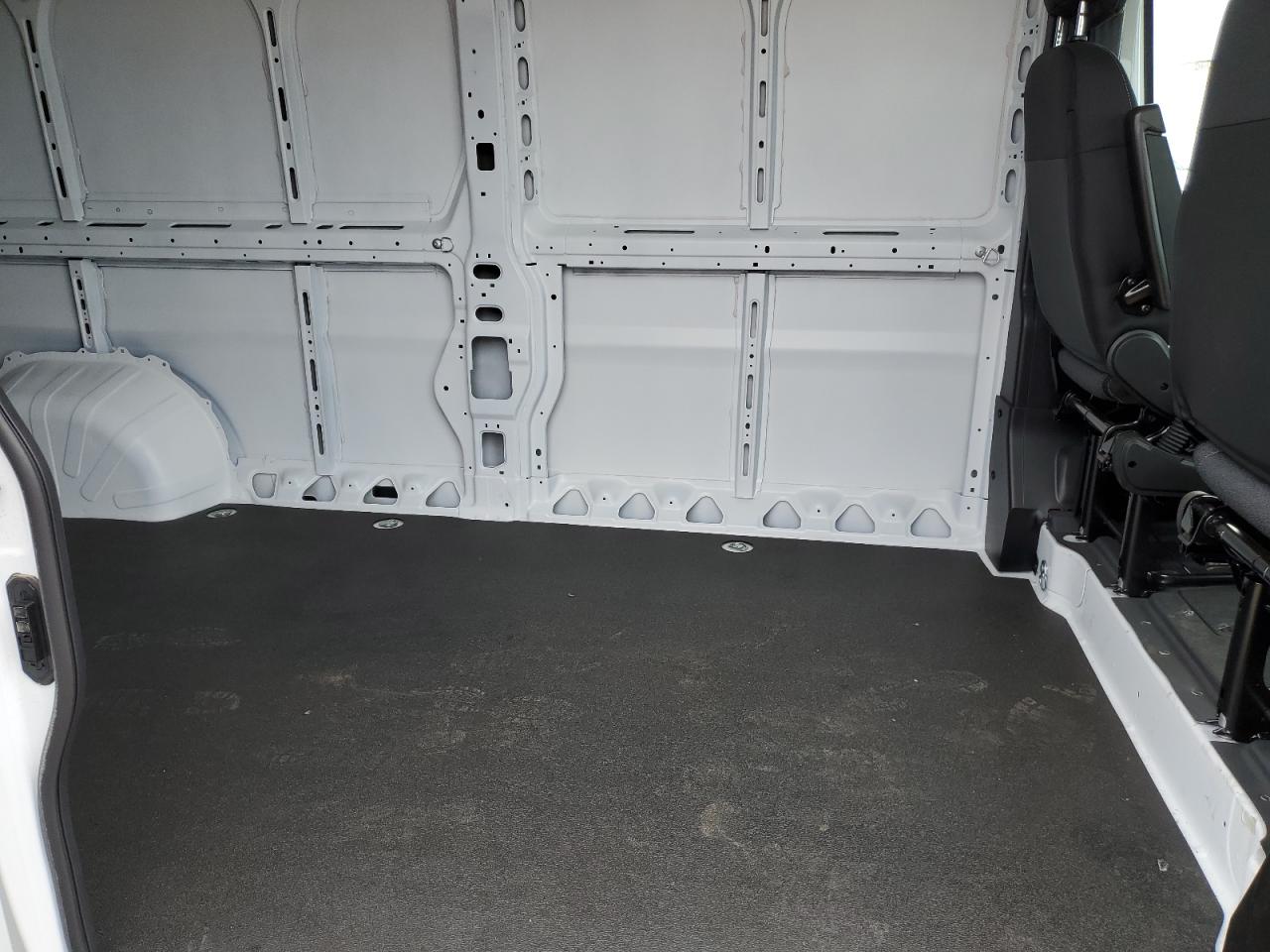 RAM PROMASTER 2500 2023 — 11