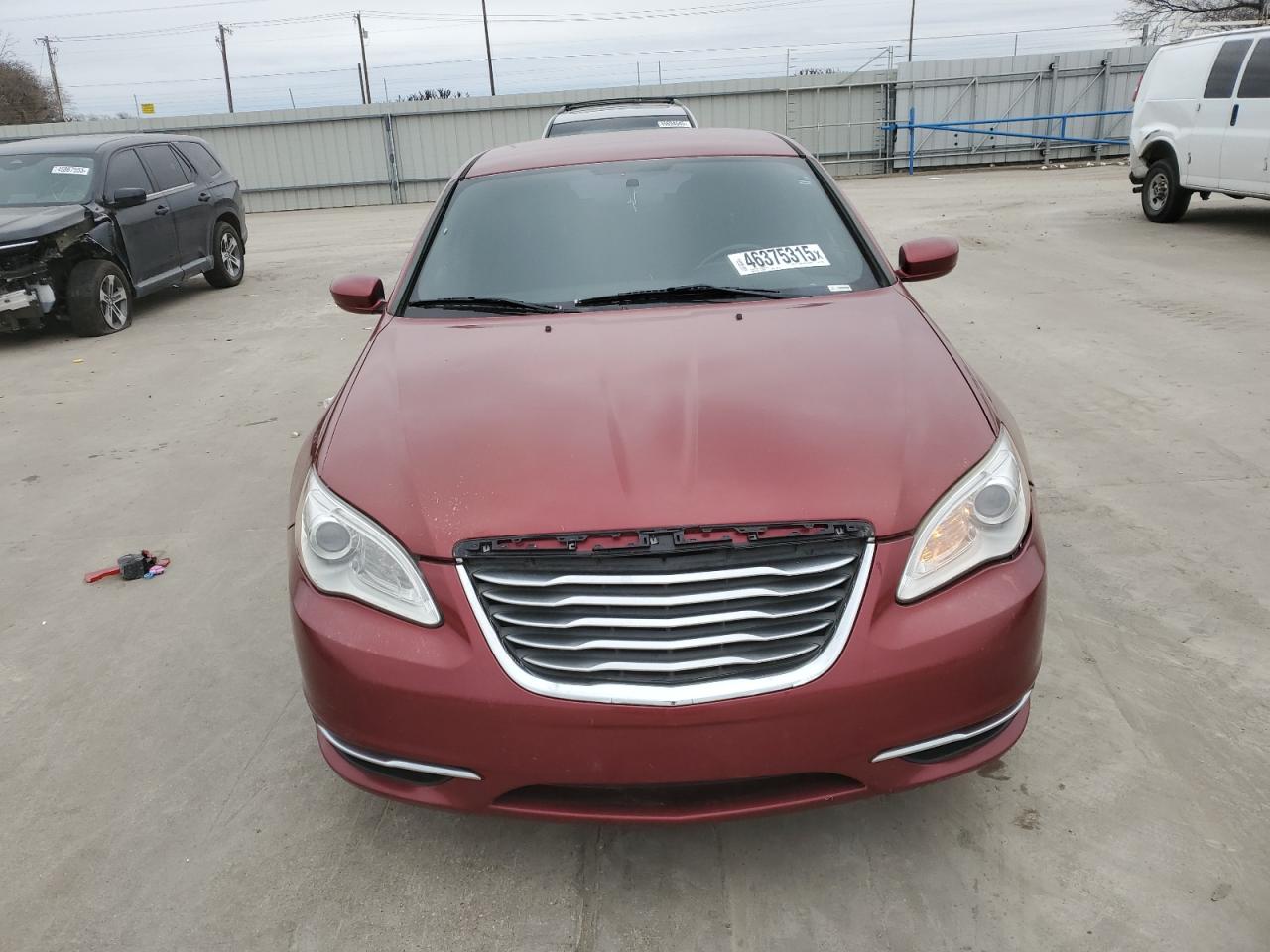CHRYSLER 200 TOURIN 2013 — 6