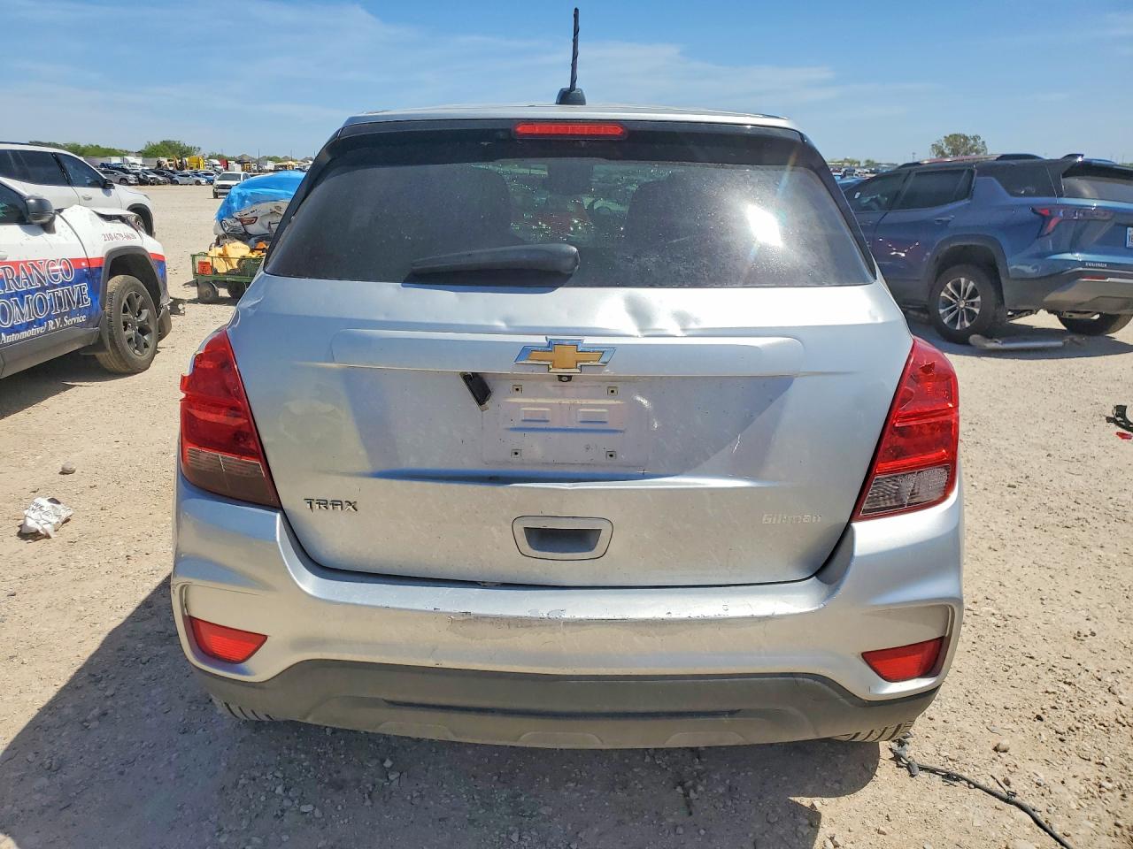 CHEV TRAX 2018 — 7