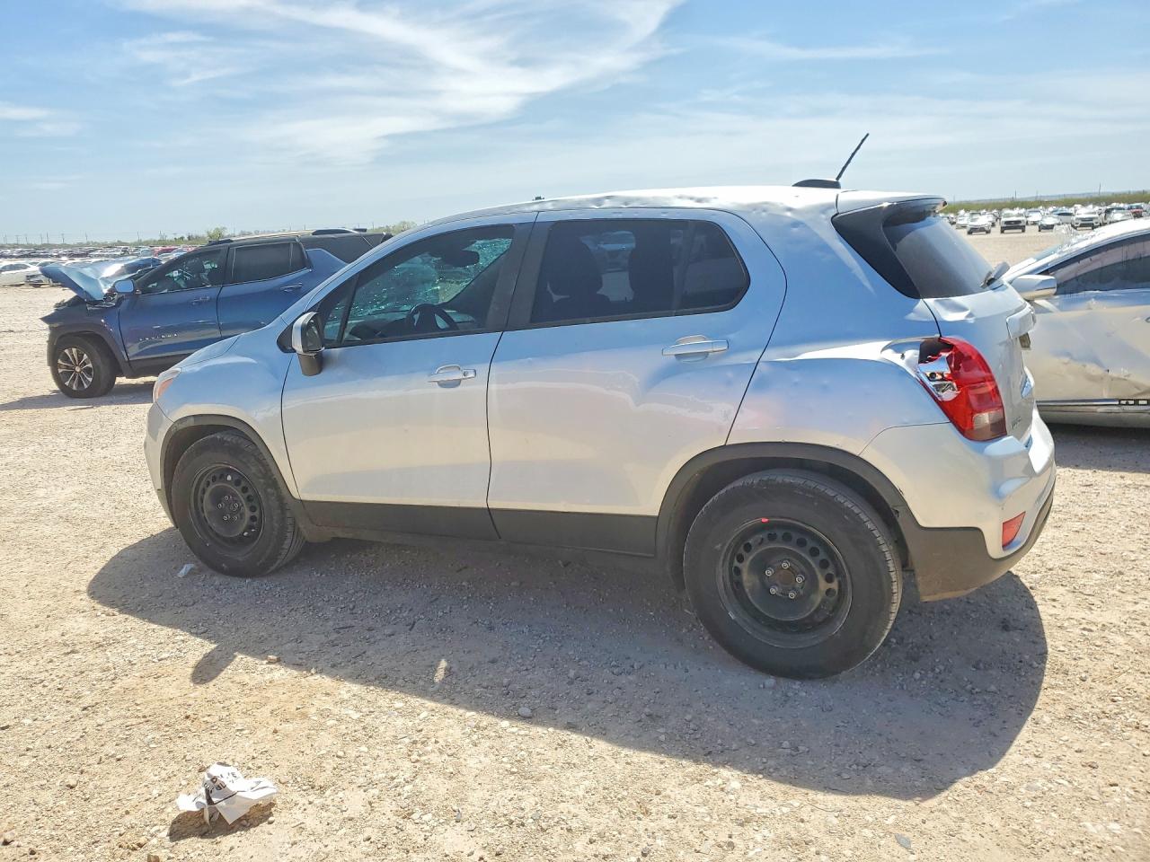 CHEV TRAX 2018 — 3
