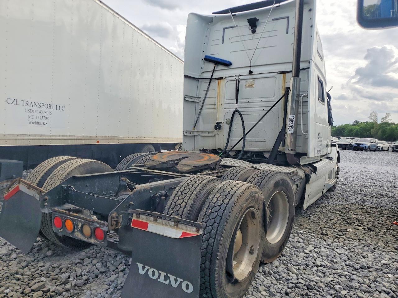 VOLVO VN 2015 — 5