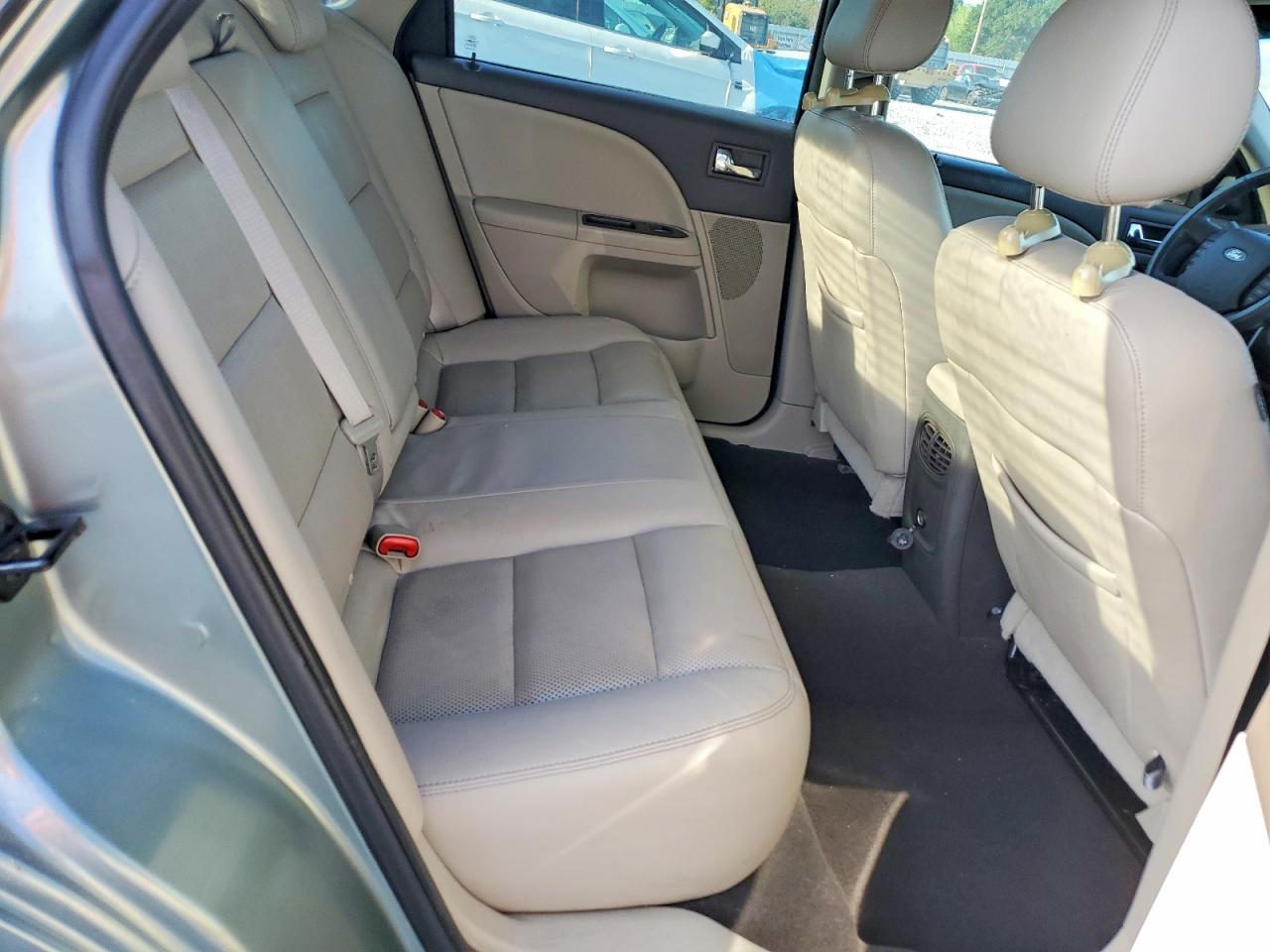 FORD TAURUS 2008 — 11