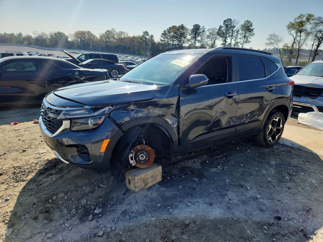 2025 KIA SELTOS EX