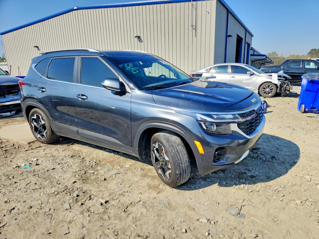 2025 KIA SELTOS EX
