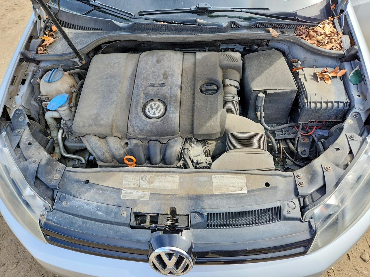 VOLKSWAGEN GOLF 2012 — 12