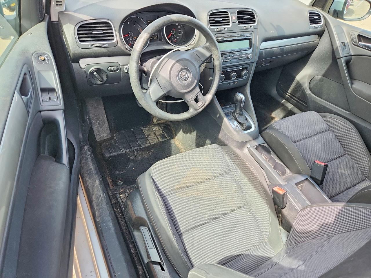 VOLKSWAGEN GOLF 2012 — 9