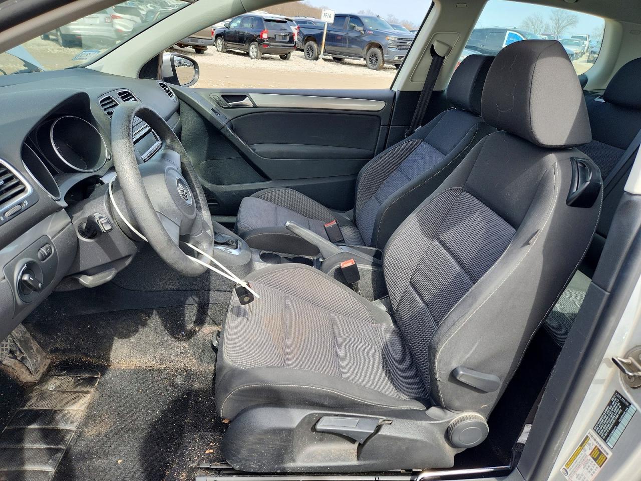 VOLKSWAGEN GOLF 2012 — 8