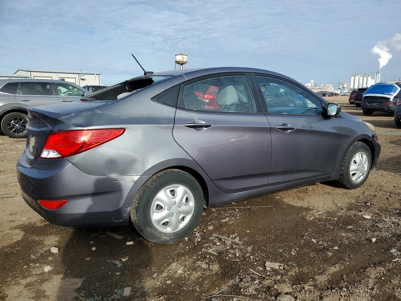 HYUNDAI ACCENT 2015 — 4