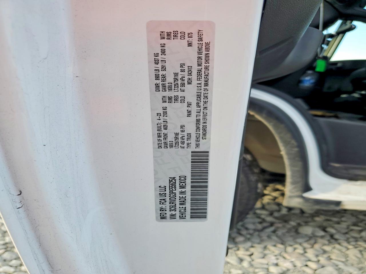 RAM PROMASTER 1500 2023 — 15