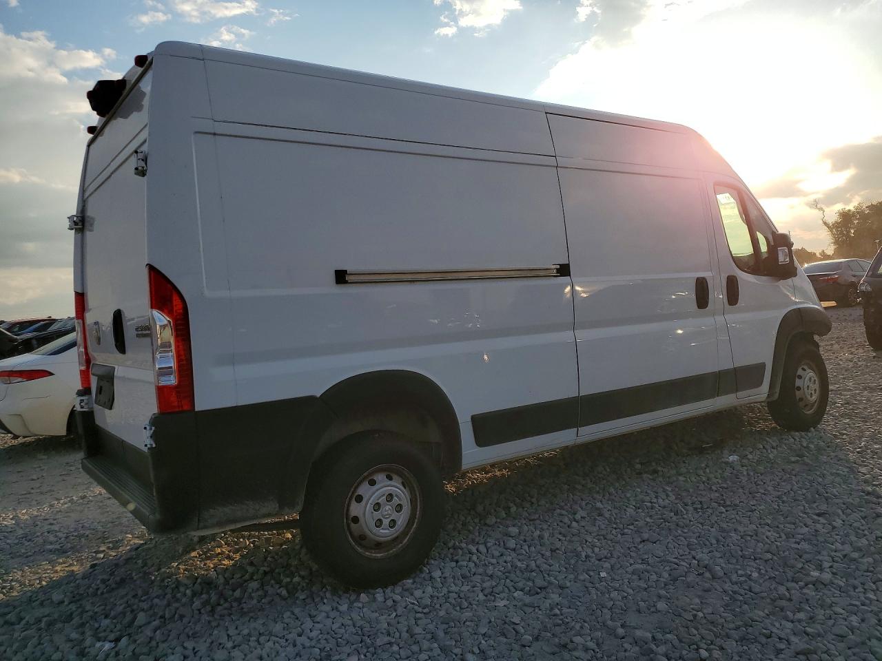 RAM PROMASTER 1500 2023 — 4