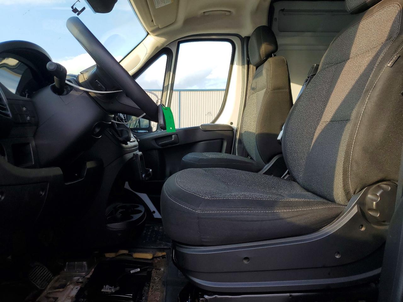RAM PROMASTER 1500 2023 — 8