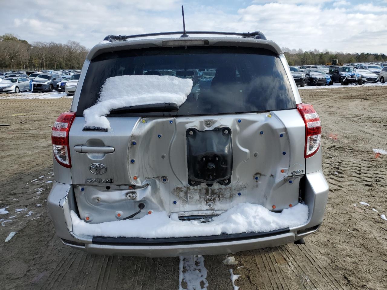 TOYOTA RAV 4 2012 — 7