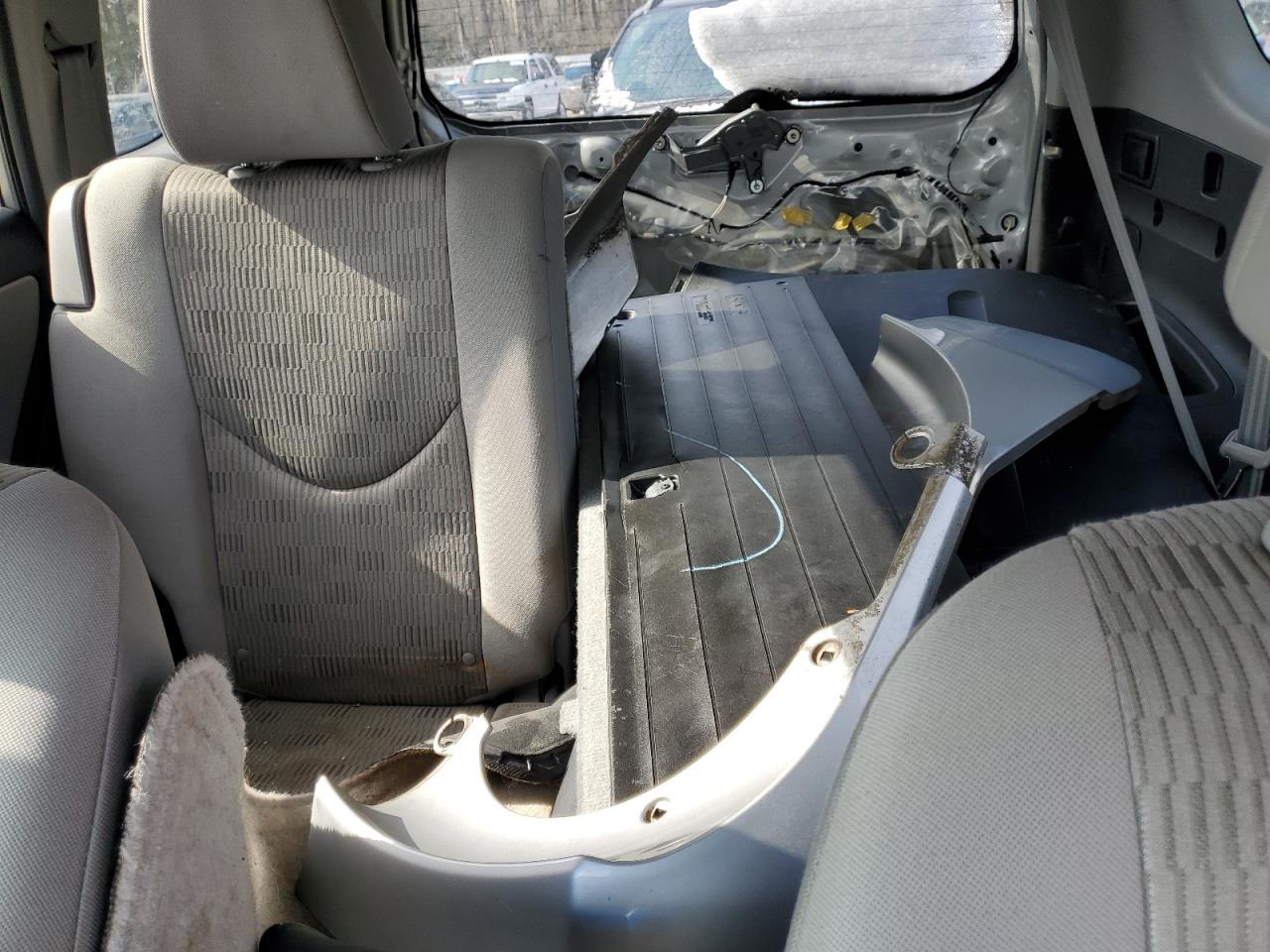 TOYOTA RAV 4 2012 — 11
