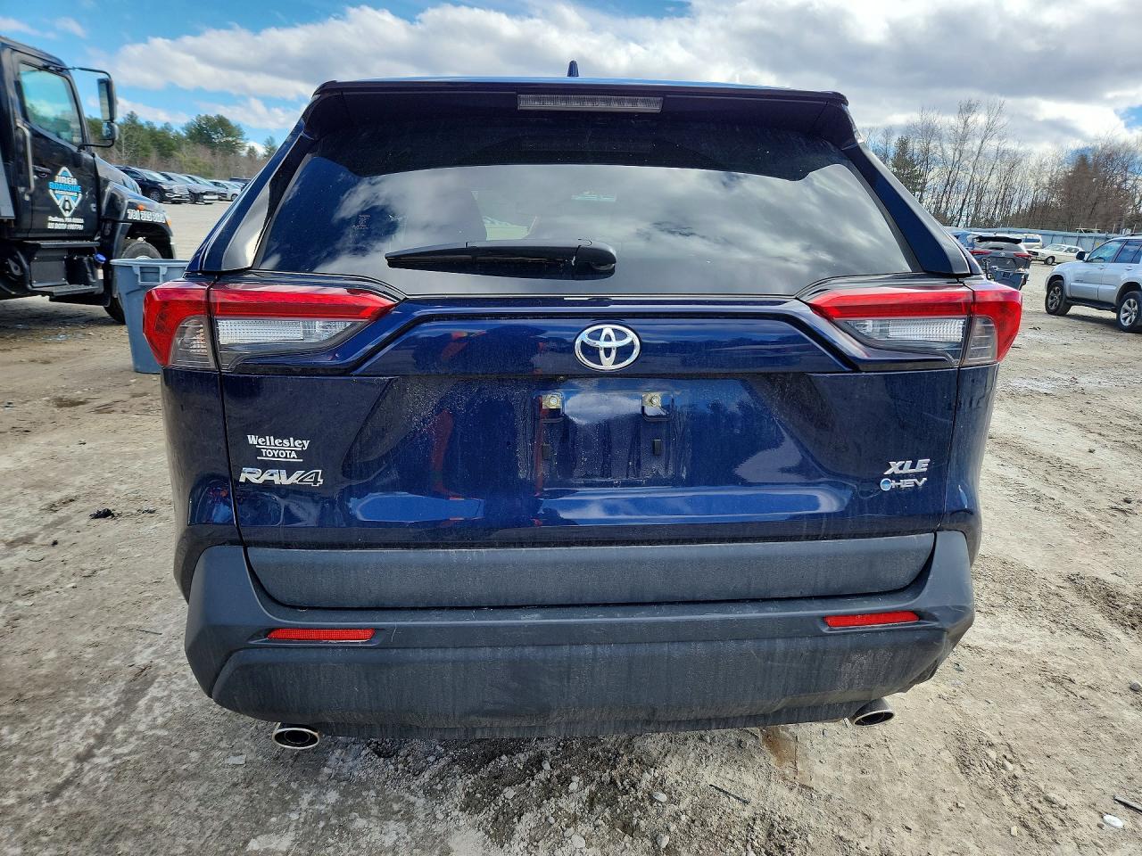 TOYOTA RAV4 HYBRID 2025 — 7