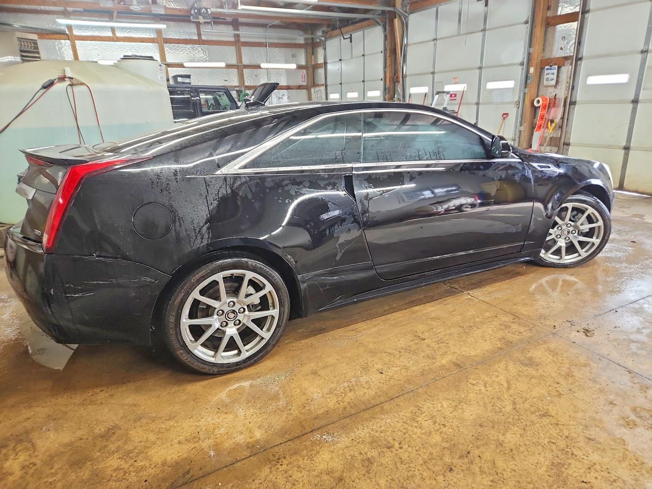 CADILLAC CTS 2011 — 4