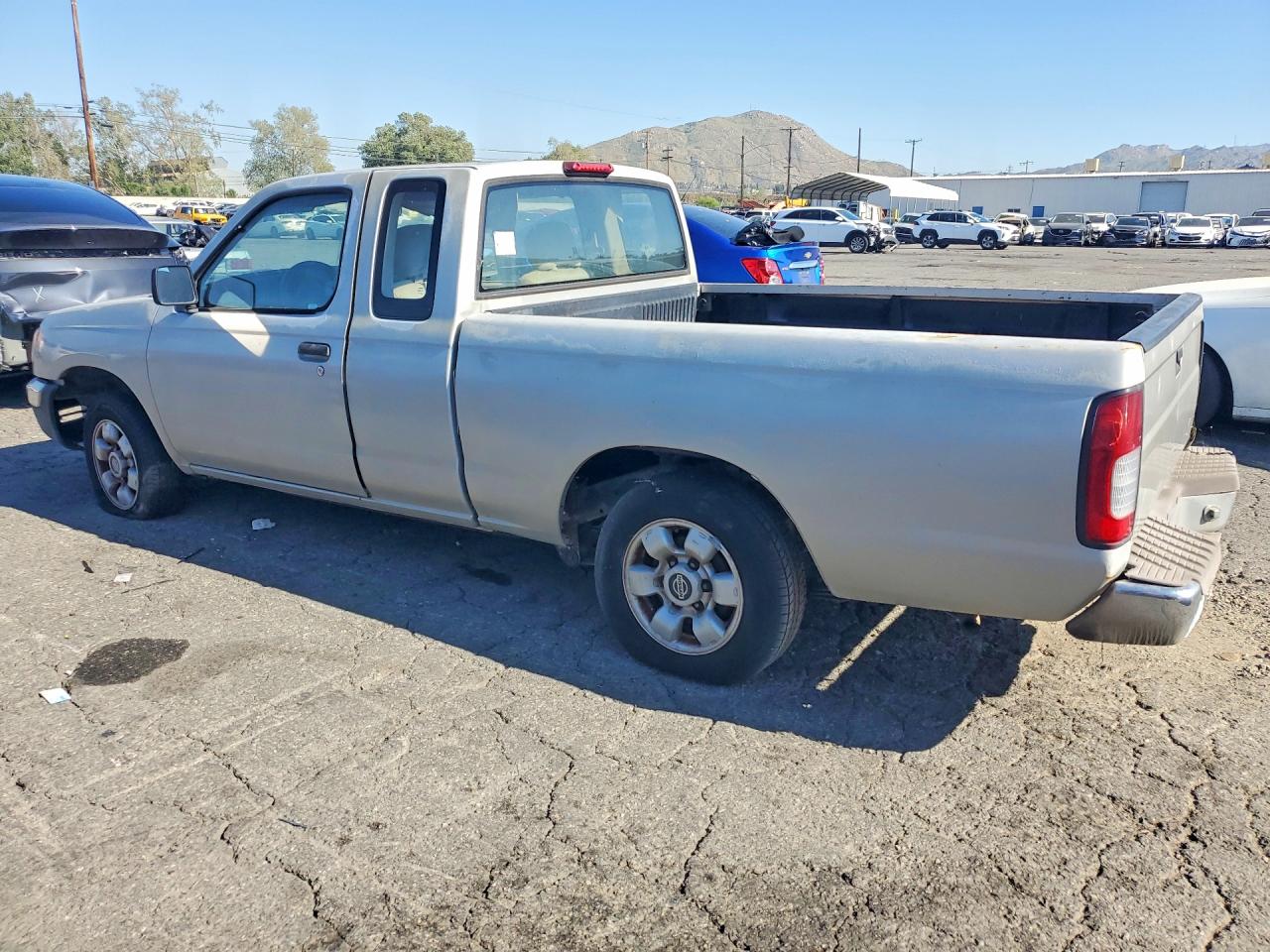 NISSAN FRONTIER 1998 — 3