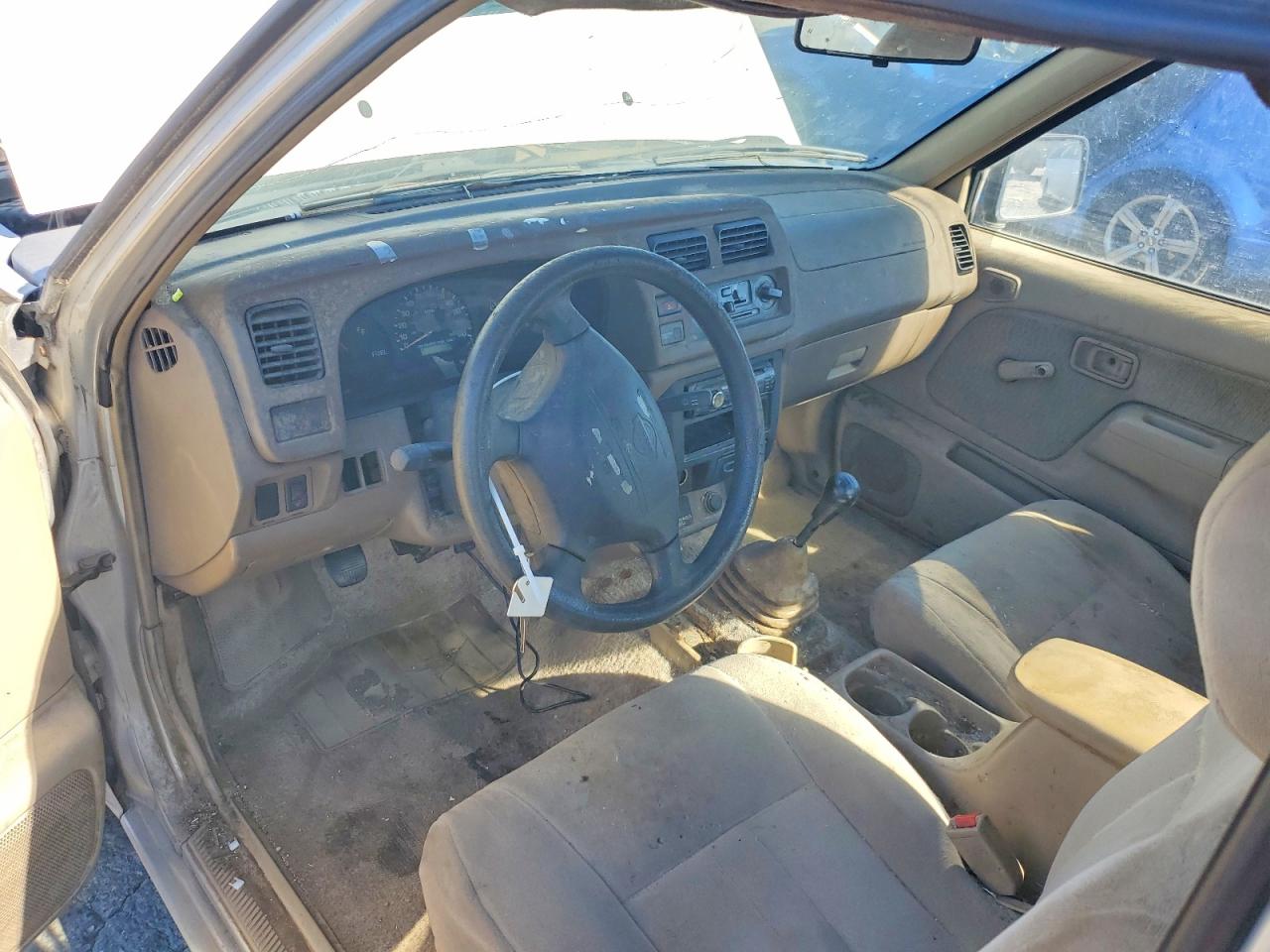 NISSAN FRONTIER 1998 — 9