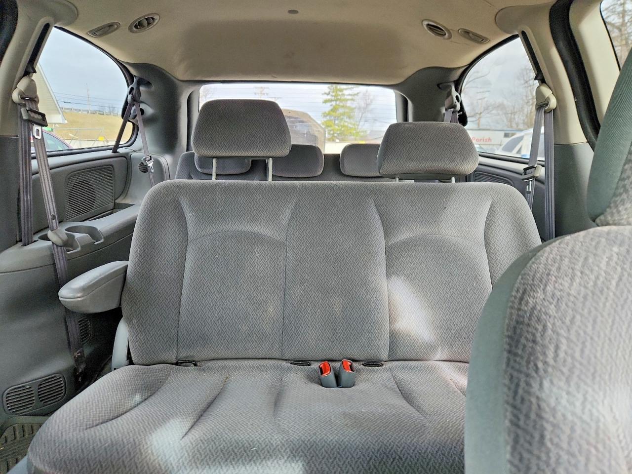 DODG GRAND CARAVAN 2005 — 11